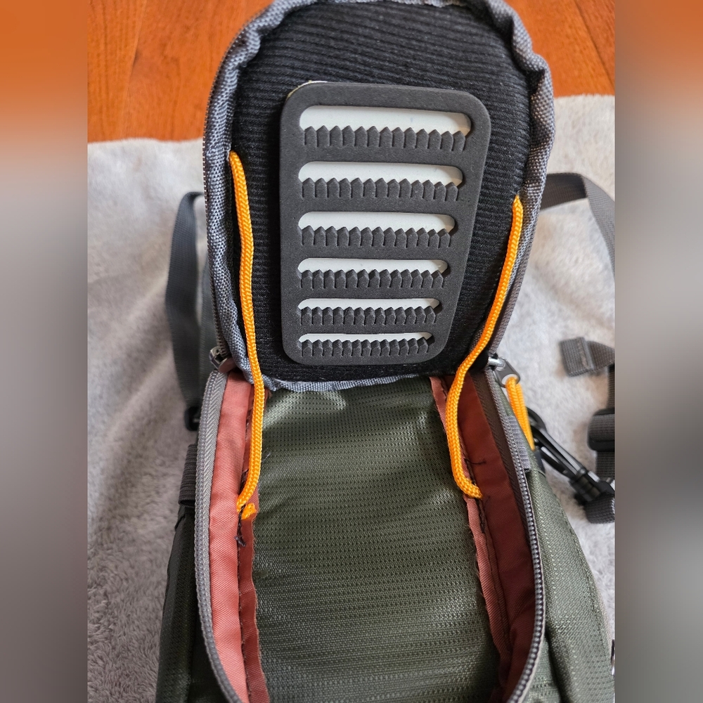 Cortland Chest Pack Fishing Bag - Picture 4 of 6